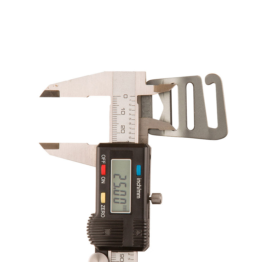 EVOC, Tailgate clip for 25mm strap