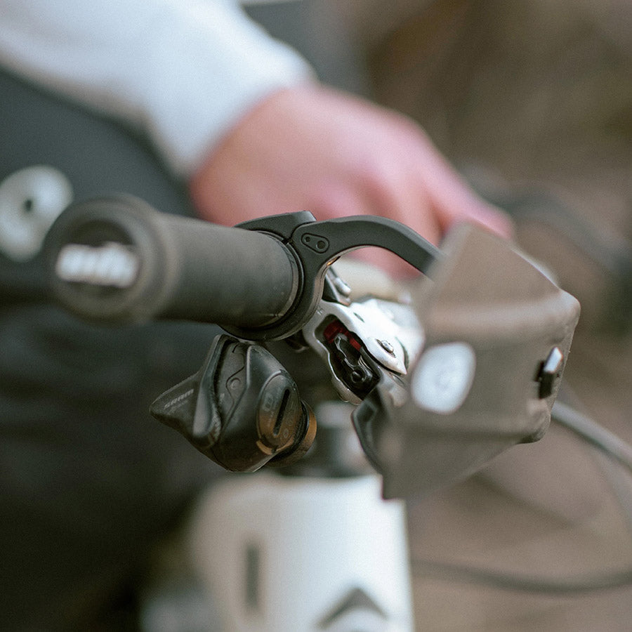 crankbrothers, Guardian Handguards, Integrates with grips locking bolt, Pair