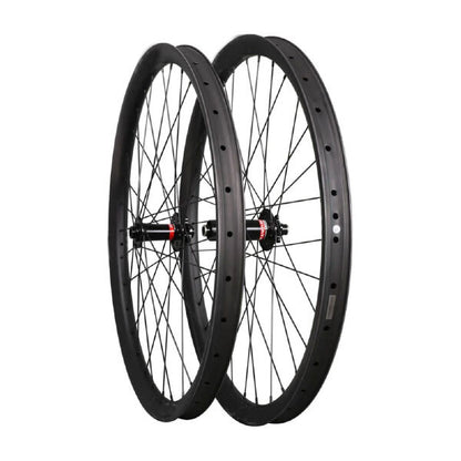 Jeu de roues en fibre de carbone